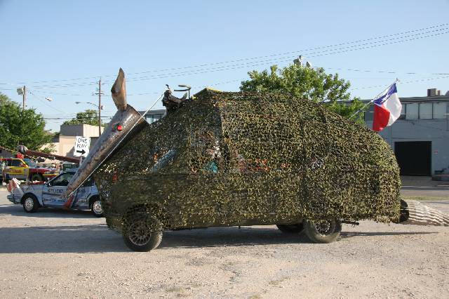 2006_ArtCar_1_Ball 146 